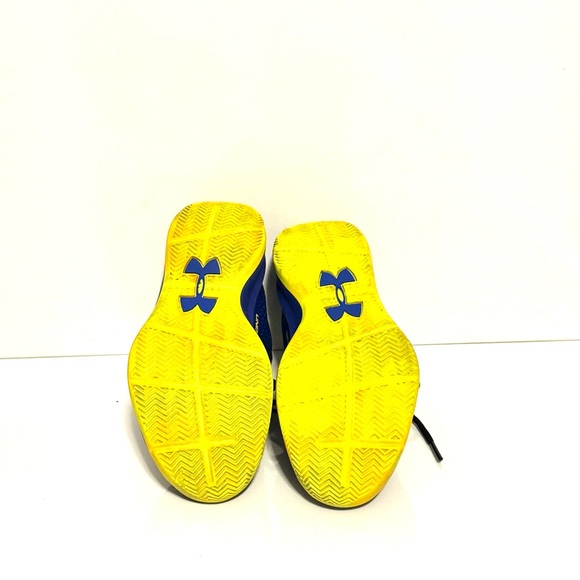 Unfer Armour Basketball - Picture 8 of 15